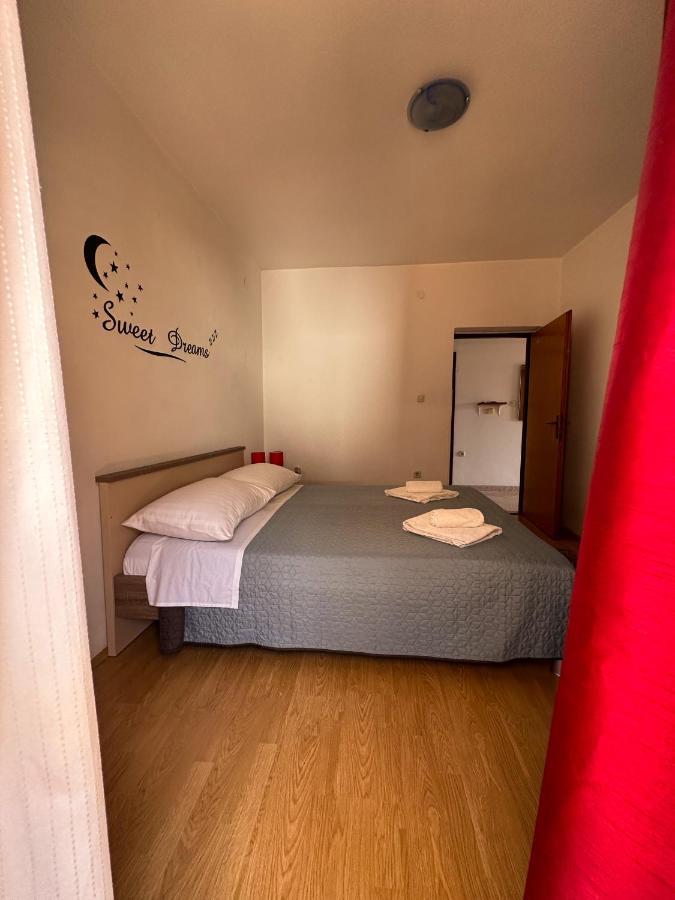 Lucija Apartament *